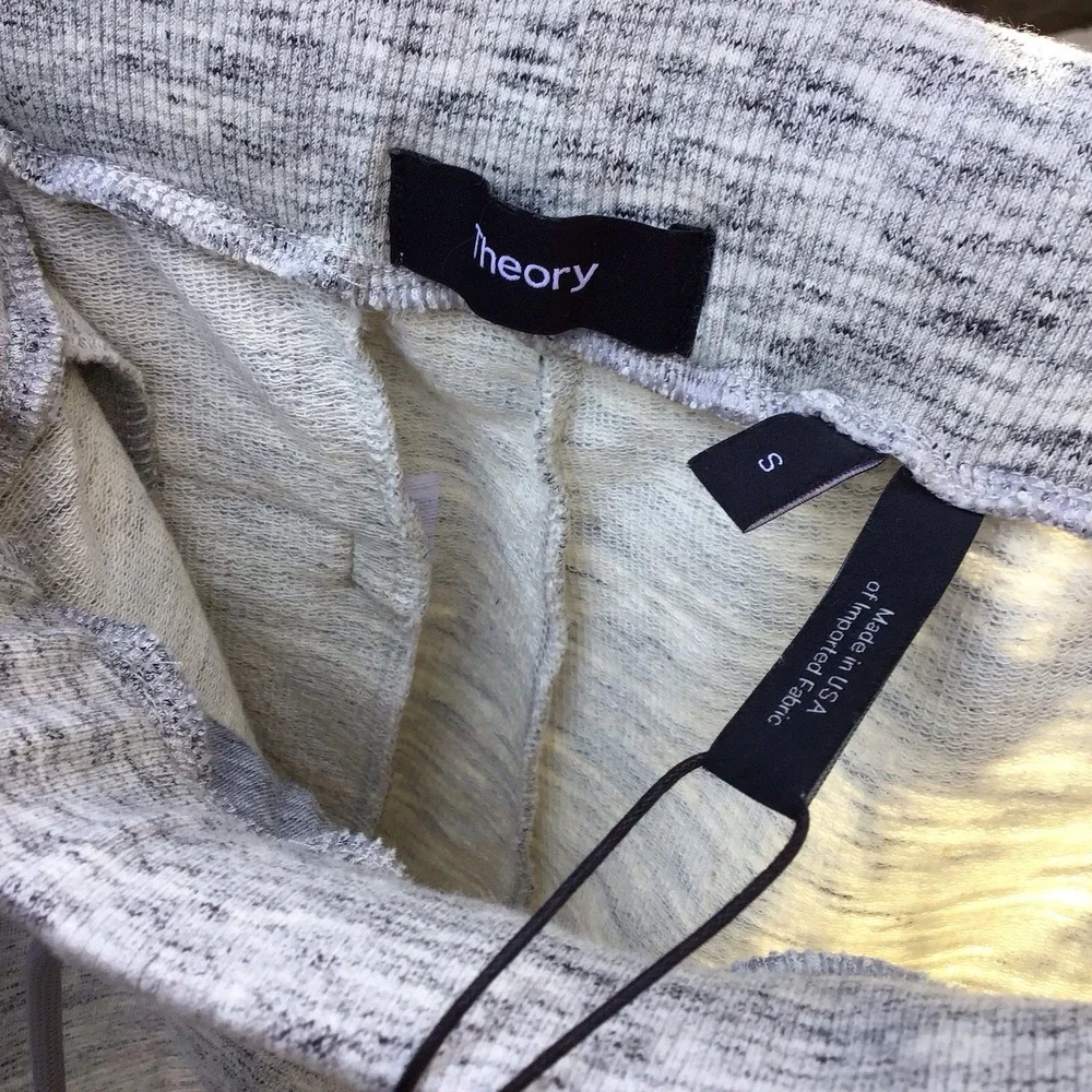 Theory Moris NC Wave Terry Sweat Shorts Gray Men's Size Small NWT 32x12 - Picture 4 of 5